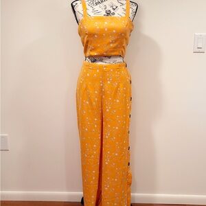 Unique Vintage 2 pc set